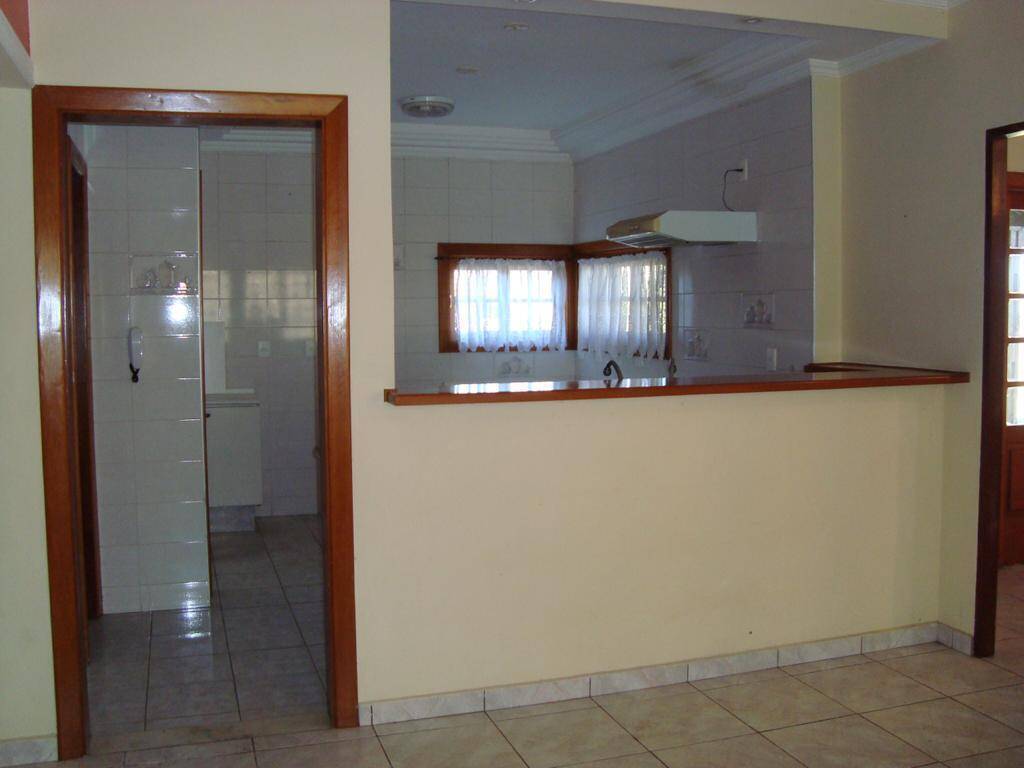 Casa à venda com 2 quartos, 180m² - Foto 8