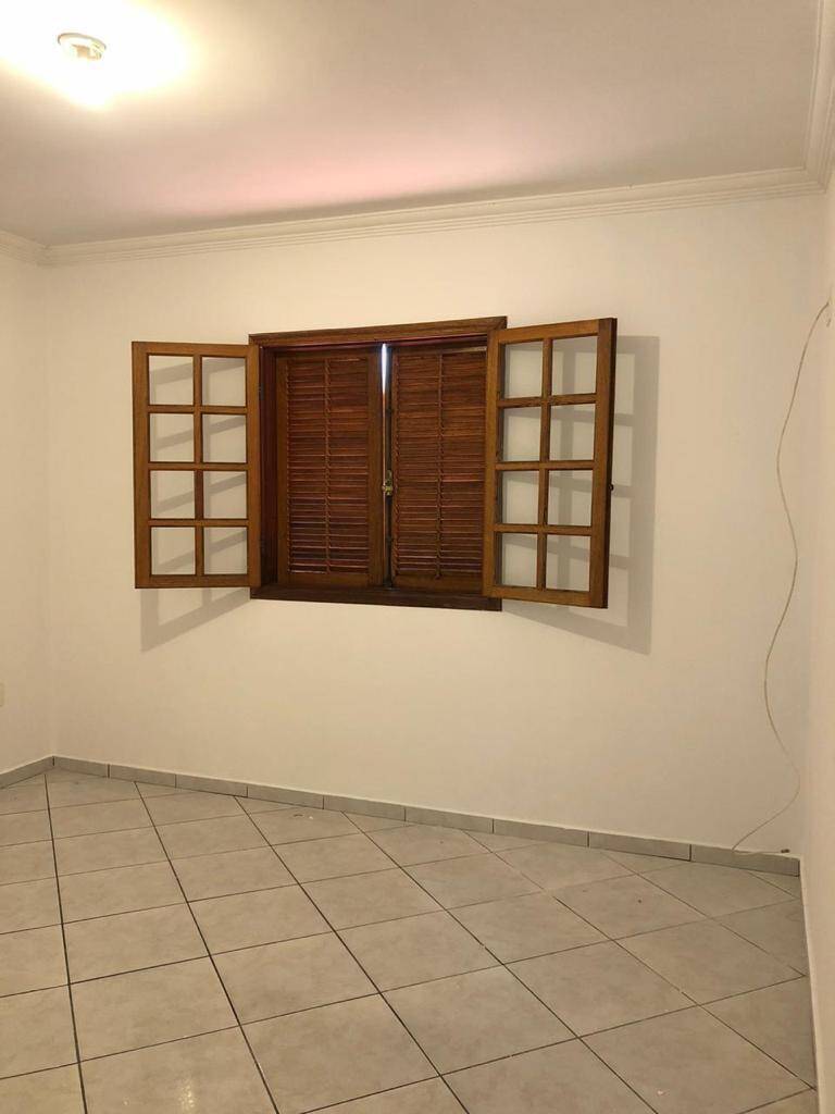 Casa à venda com 5 quartos, 170m² - Foto 15