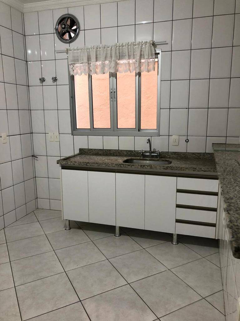 Casa à venda com 5 quartos, 170m² - Foto 6