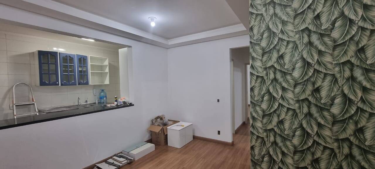 Apartamento à venda com 3 quartos, 72m² - Foto 1