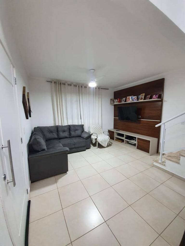 Casa de Condomínio à venda com 3 quartos, 149m² - Foto 1