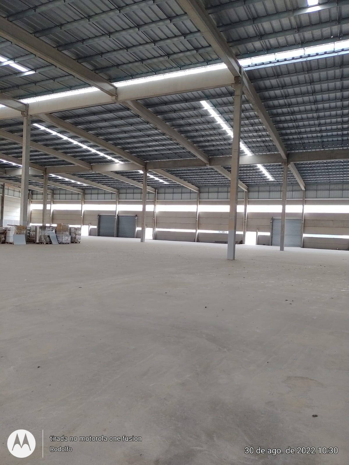 Depósito-Galpão-Armazém para alugar, 1266m² - Foto 2