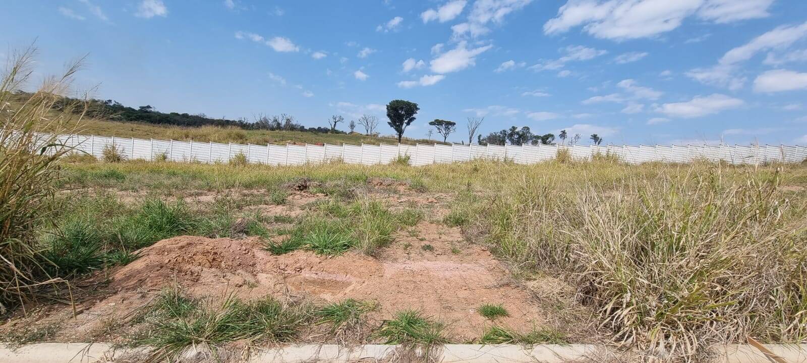 Terreno à venda, 360m² - Foto 1