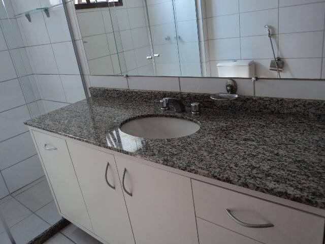 Apartamento para alugar com 3 quartos, 92m² - Foto 17