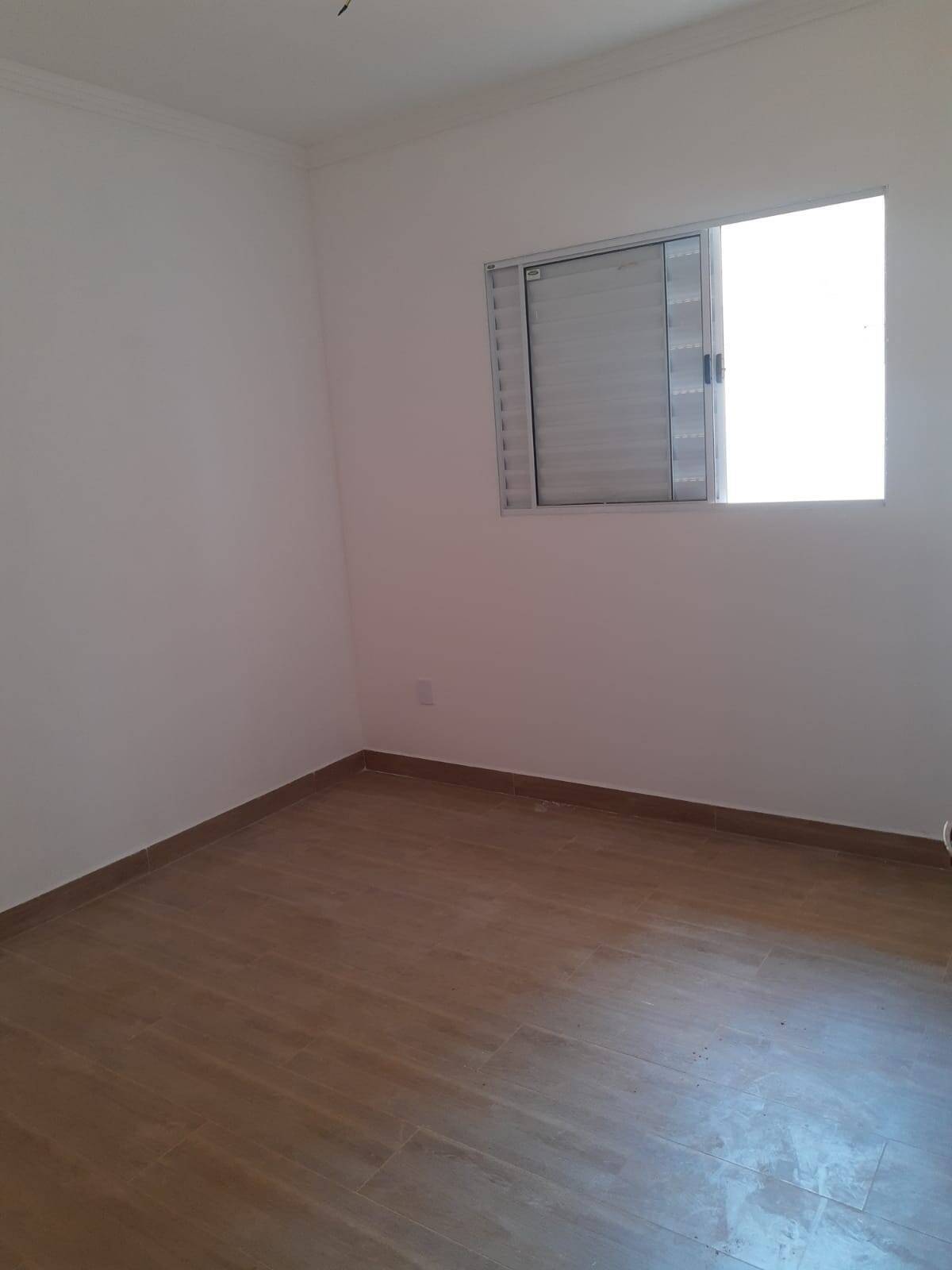 Casa à venda com 3 quartos, 90m² - Foto 12