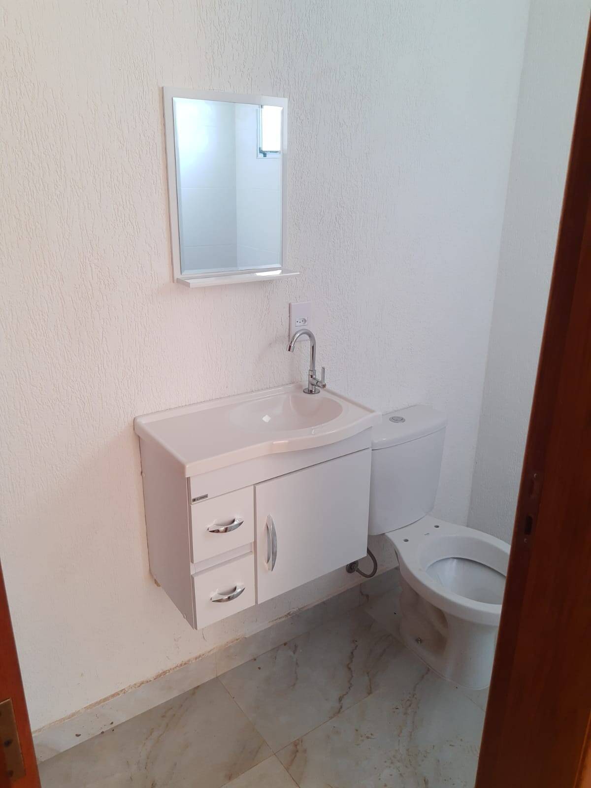 Casa à venda com 3 quartos, 90m² - Foto 14