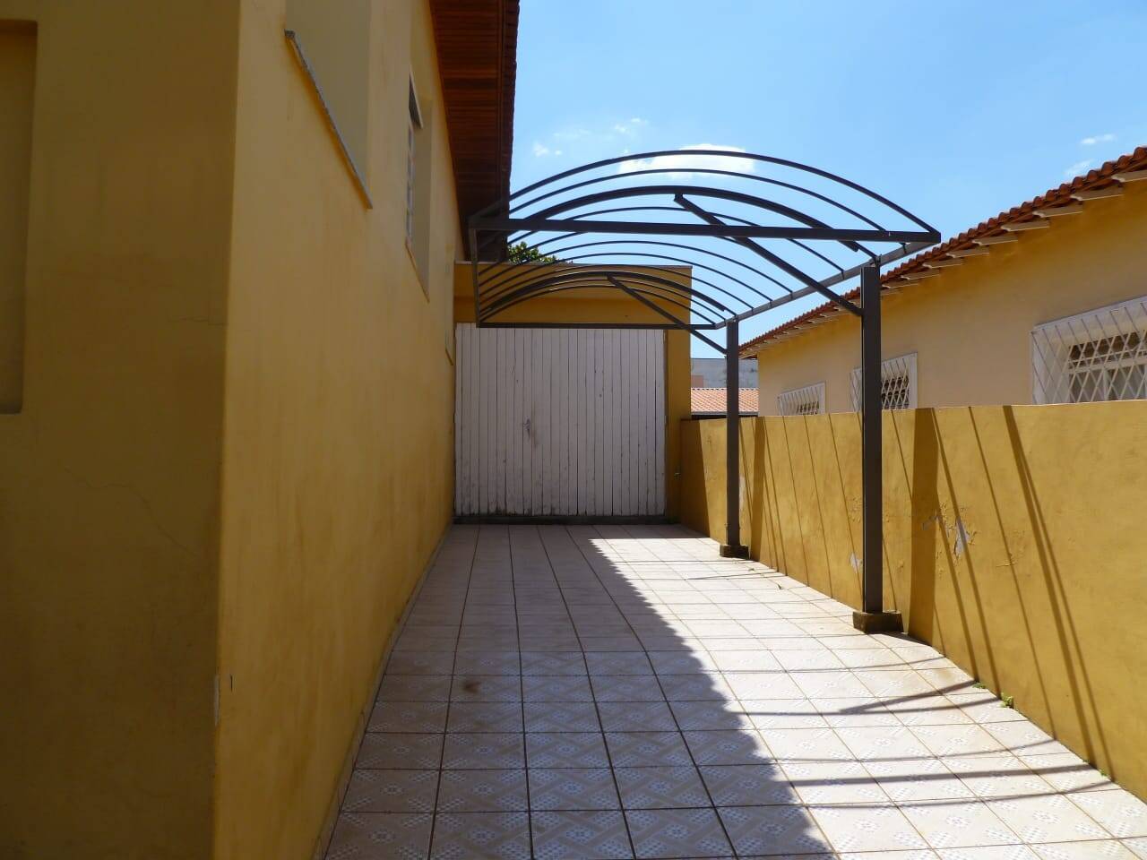 Casa à venda com 3 quartos, 180m² - Foto 17