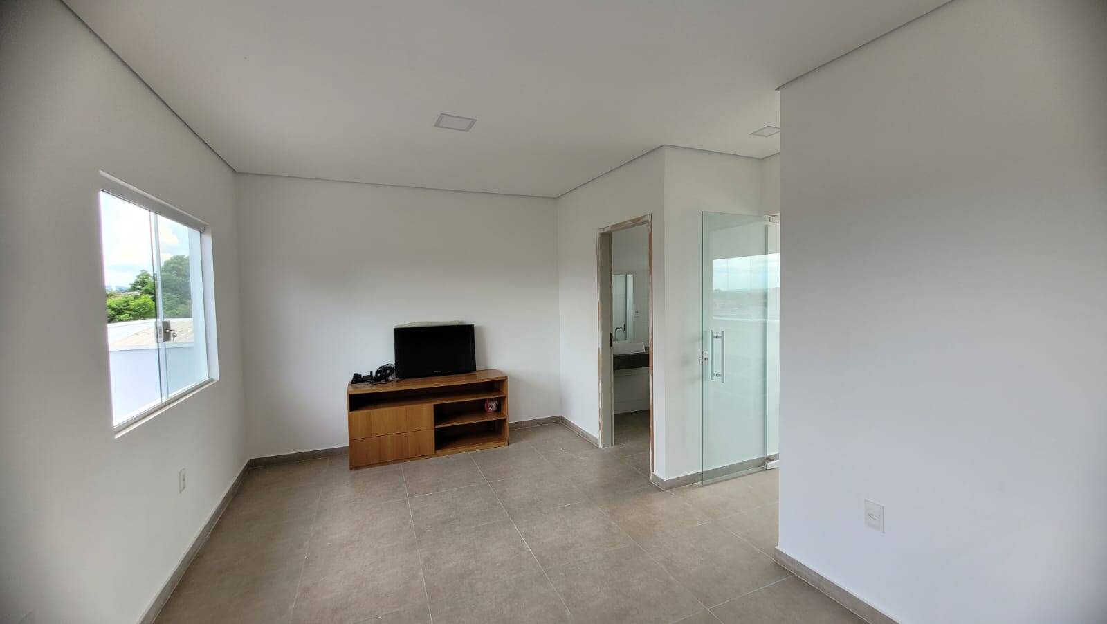 Casa de Condomínio à venda com 4 quartos, 200m² - Foto 5