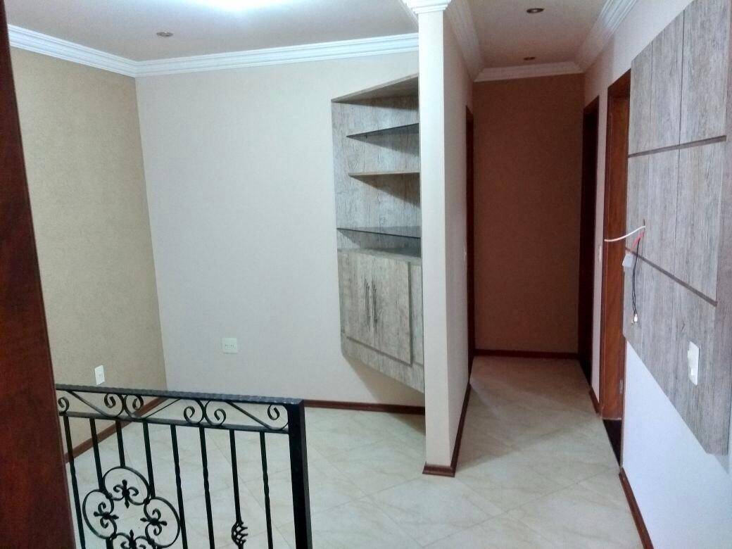 Casa à venda com 3 quartos, 200m² - Foto 12