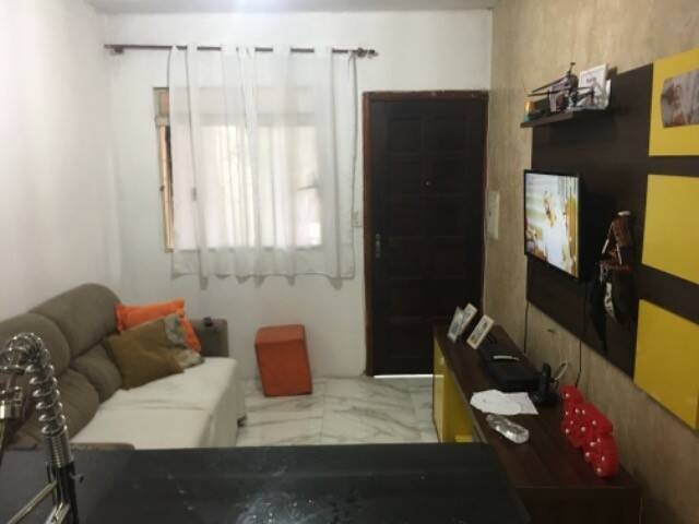 Casa à venda com 2 quartos, 103m² - Foto 1