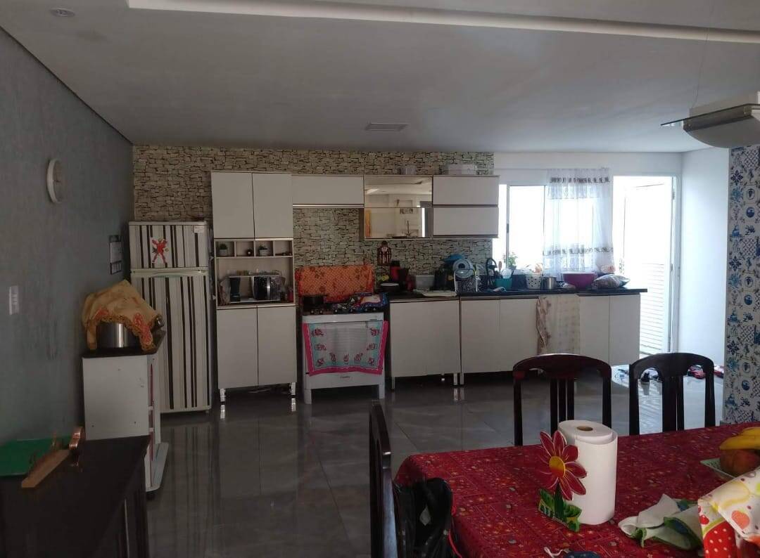 Casa à venda com 4 quartos, 166m² - Foto 1