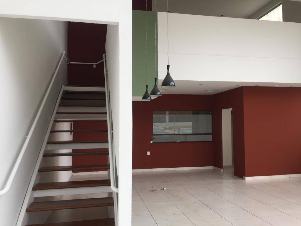 Prédio Inteiro para alugar, 135m² - Foto 2