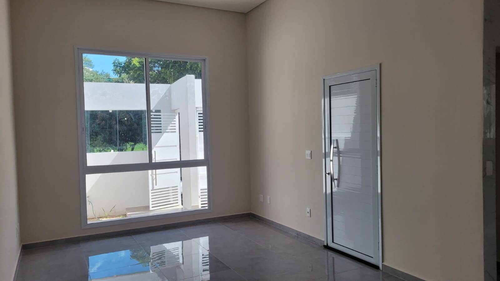 Casa à venda com 3 quartos, 140m² - Foto 3