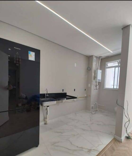 Apartamento à venda com 2 quartos, 46m² - Foto 1