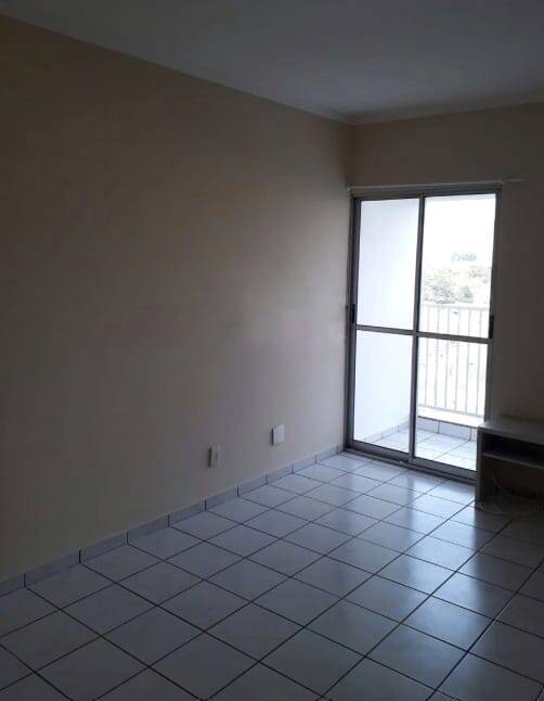 Apartamento à venda com 2 quartos, 67m² - Foto 4