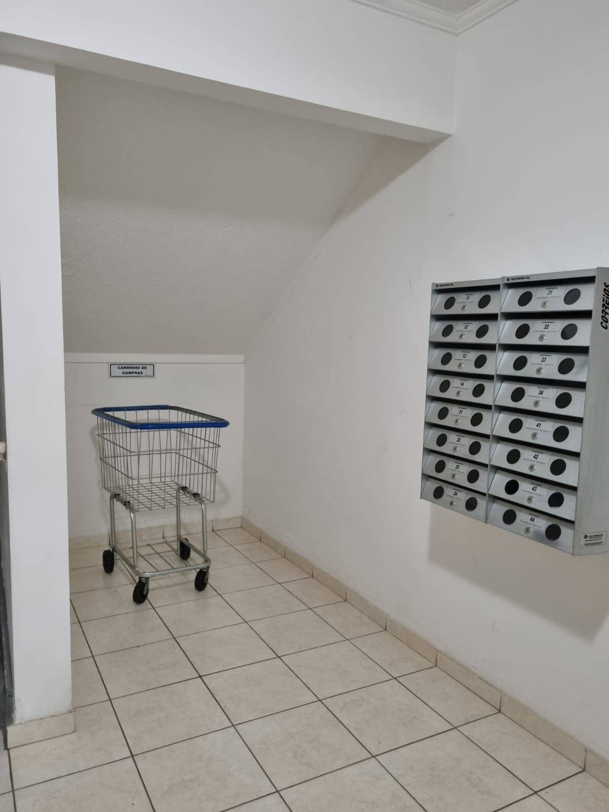 Apartamento à venda com 2 quartos, 54m² - Foto 17