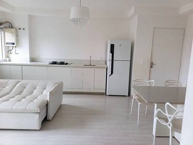 Apartamento à venda com 2 quartos, 50m² - Foto 2