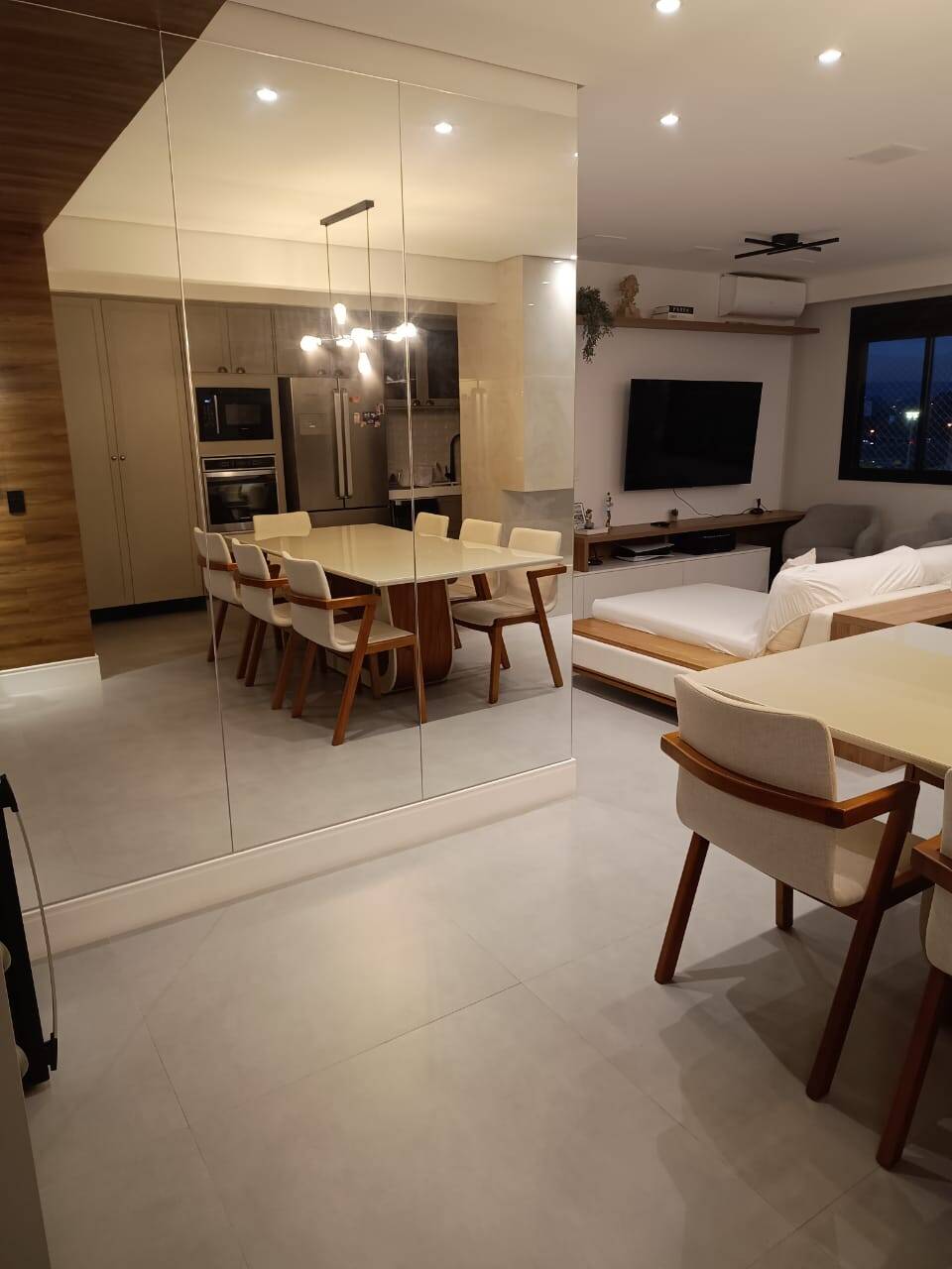 Apartamento à venda com 2 quartos, 113m² - Foto 1