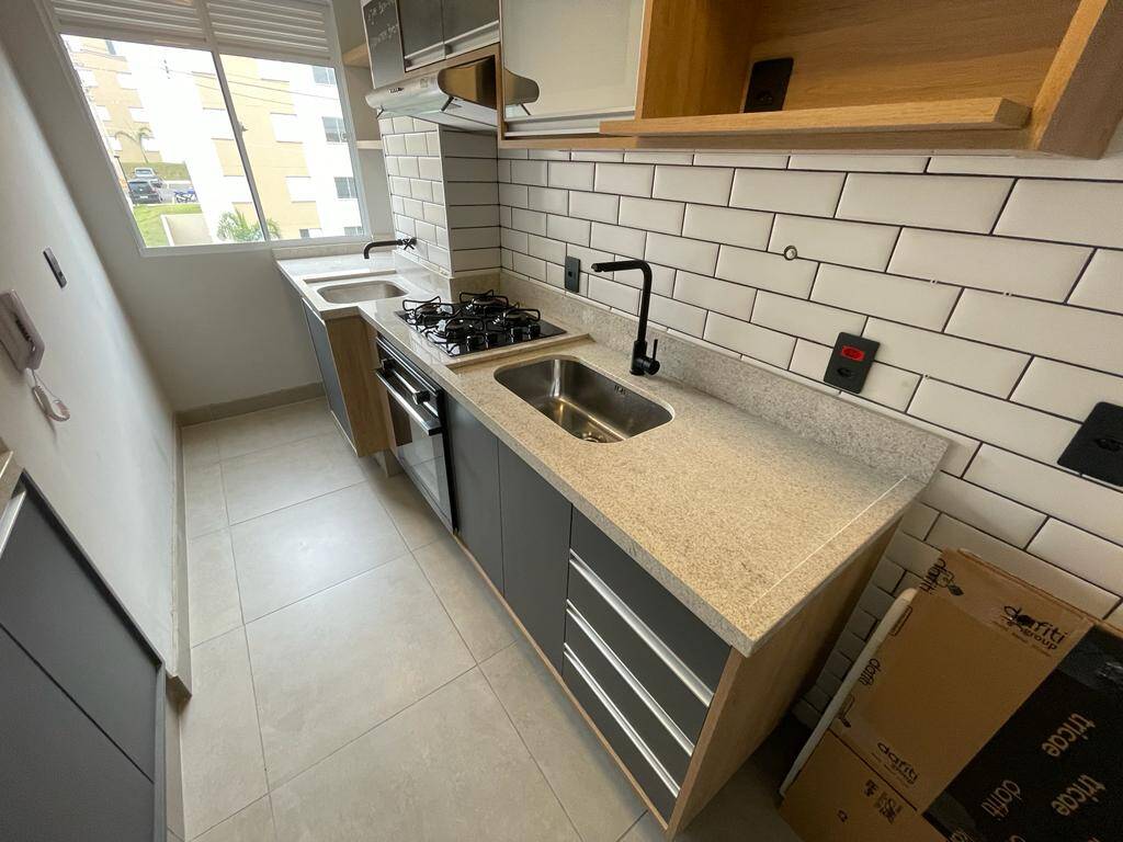 Apartamento à venda com 2 quartos, 49m² - Foto 2