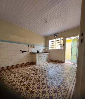 Casa à venda com 4 quartos, 157m² - Foto 2