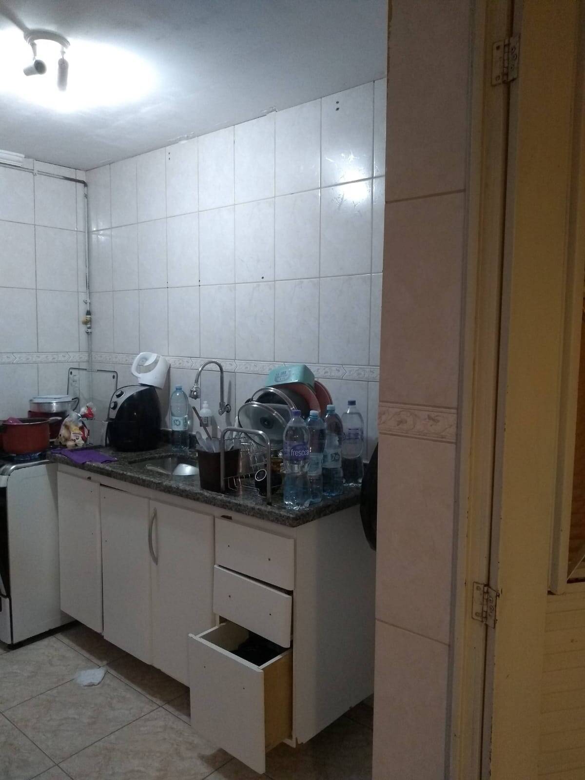 Casa de Condomínio à venda com 3 quartos, 100m² - Foto 4