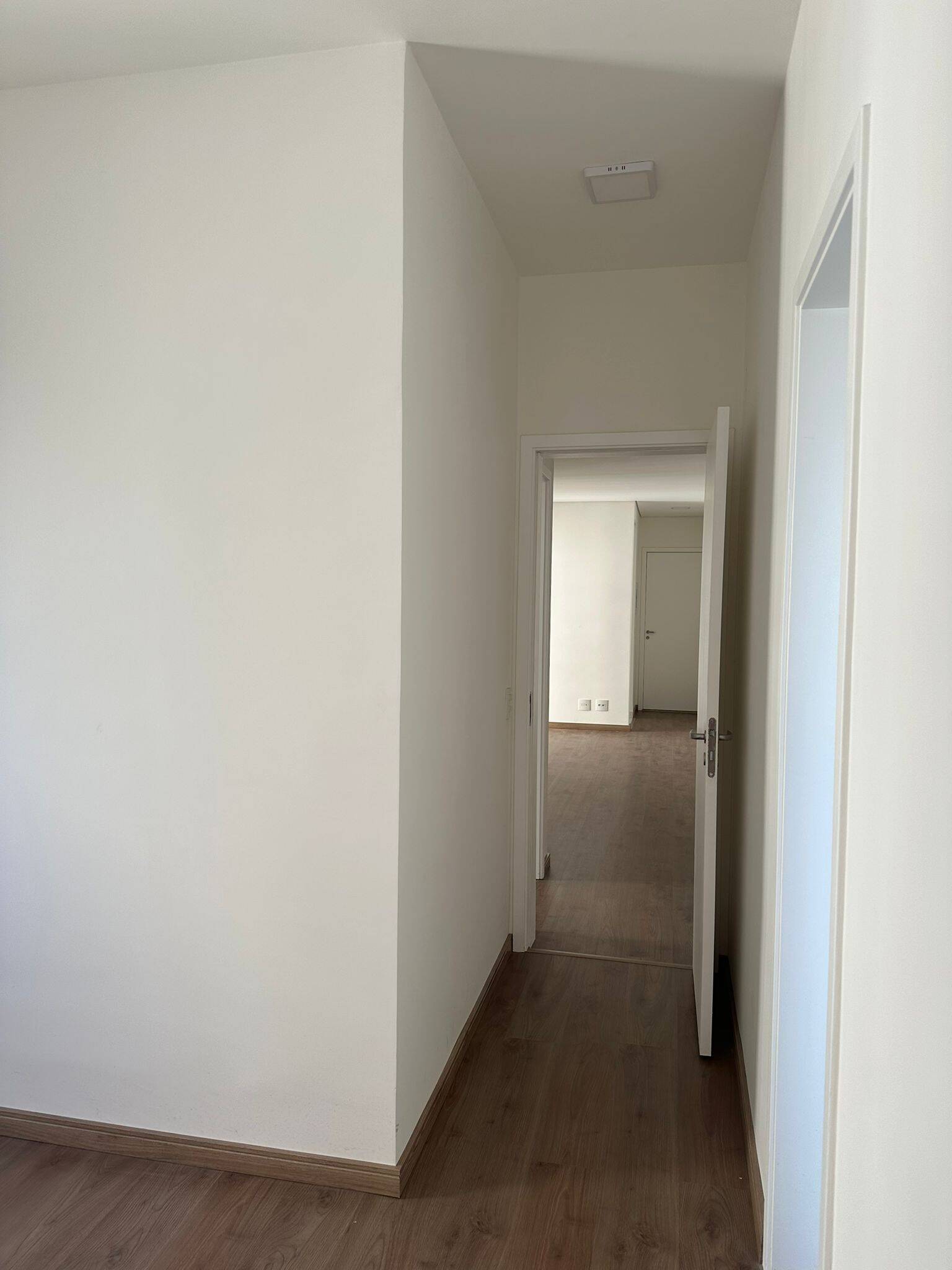 Apartamento à venda com 2 quartos, 76m² - Foto 9