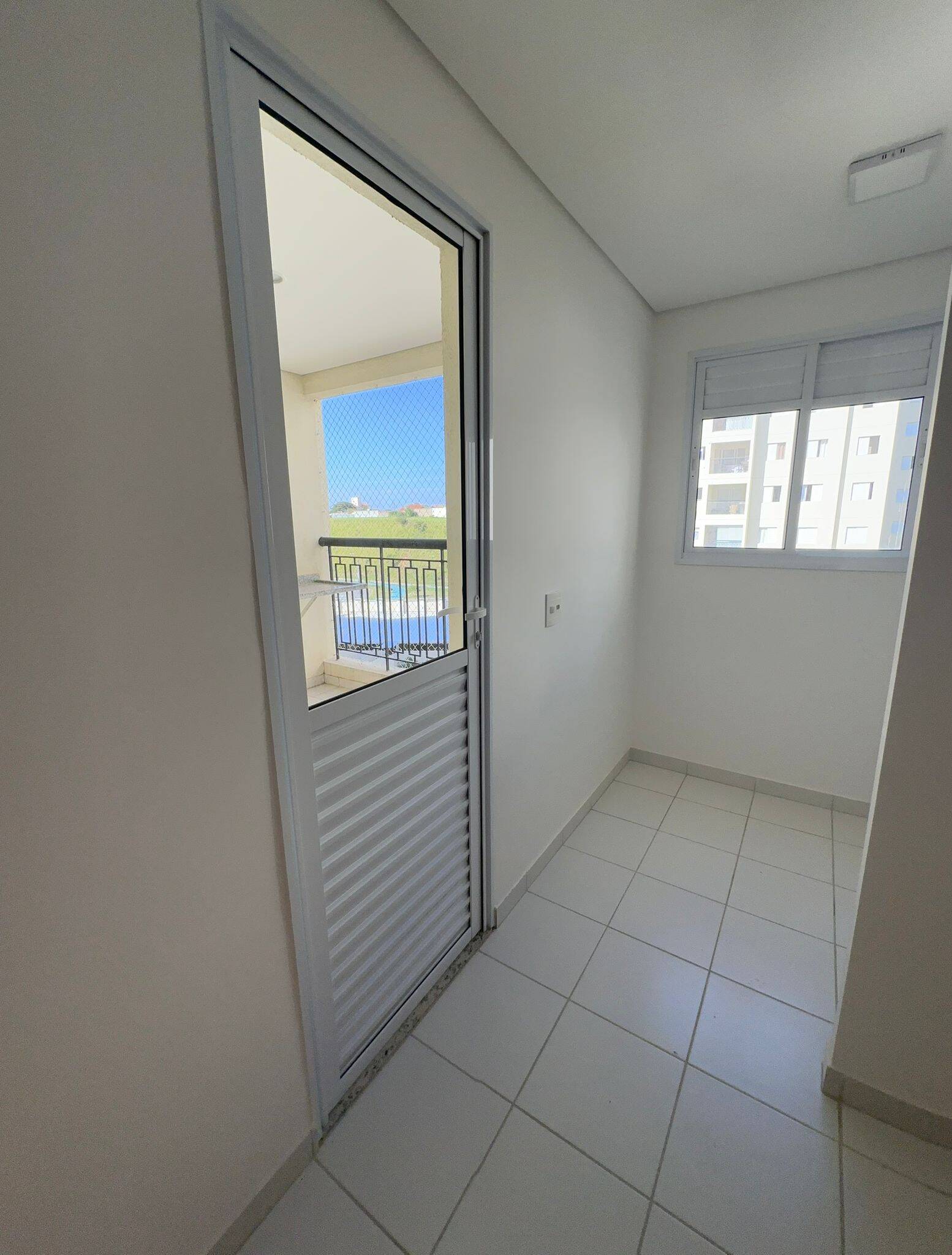 Apartamento à venda com 2 quartos, 76m² - Foto 13