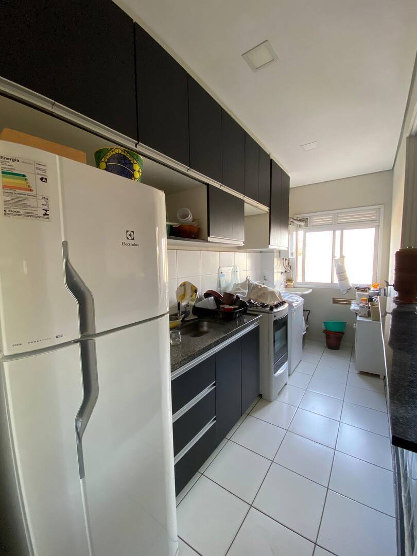 Apartamento à venda com 2 quartos, 50m² - Foto 3