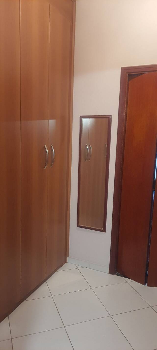 Casa à venda com 3 quartos, 200m² - Foto 10