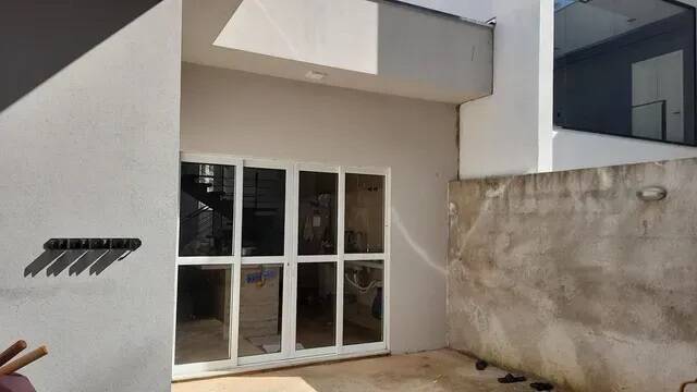 Casa de Condomínio à venda com 3 quartos, 132m² - Foto 3