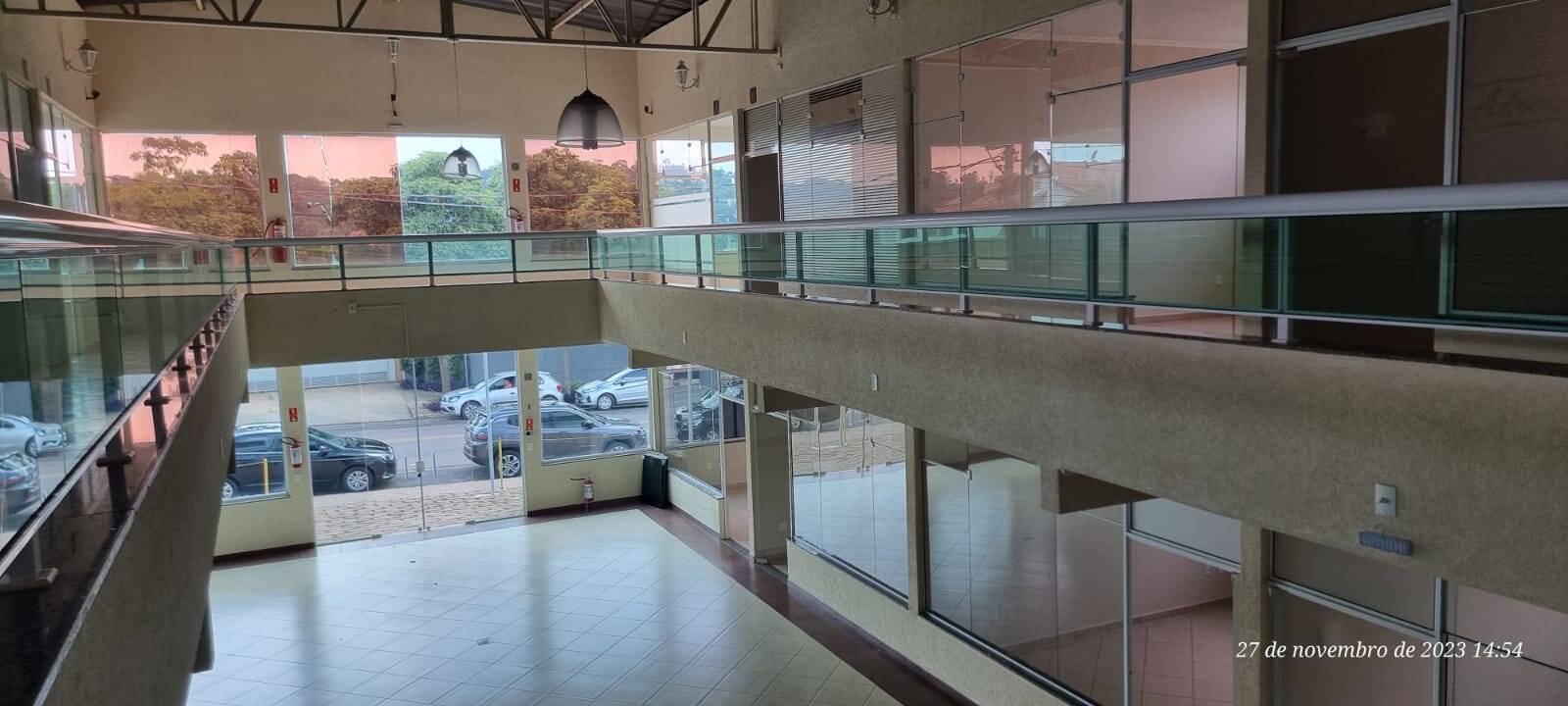 Prédio Inteiro para alugar, 700m² - Foto 2