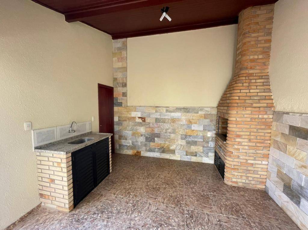 Casa à venda com 3 quartos, 245m² - Foto 10