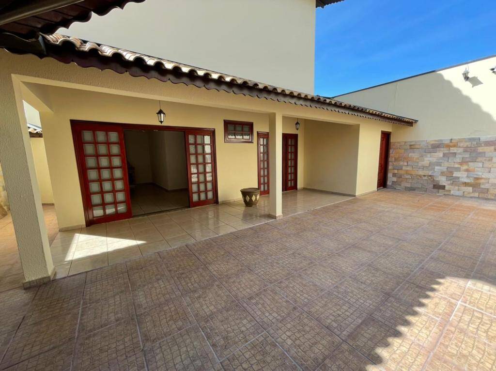 Casa à venda com 3 quartos, 245m² - Foto 6