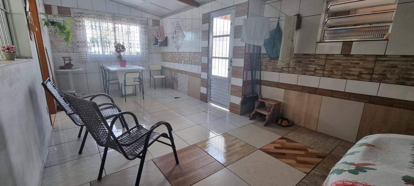 Casa à venda com 3 quartos, 200m² - Foto 14