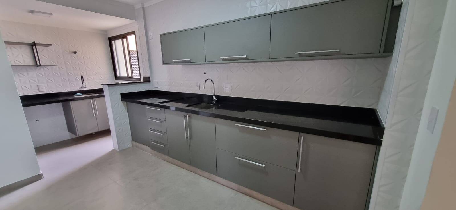 Apartamento à venda e aluguel com 3 quartos, 97m² - Foto 1