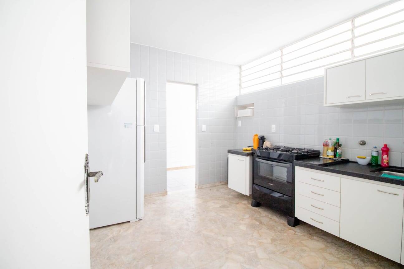 Casa à venda com 4 quartos, 279m² - Foto 4