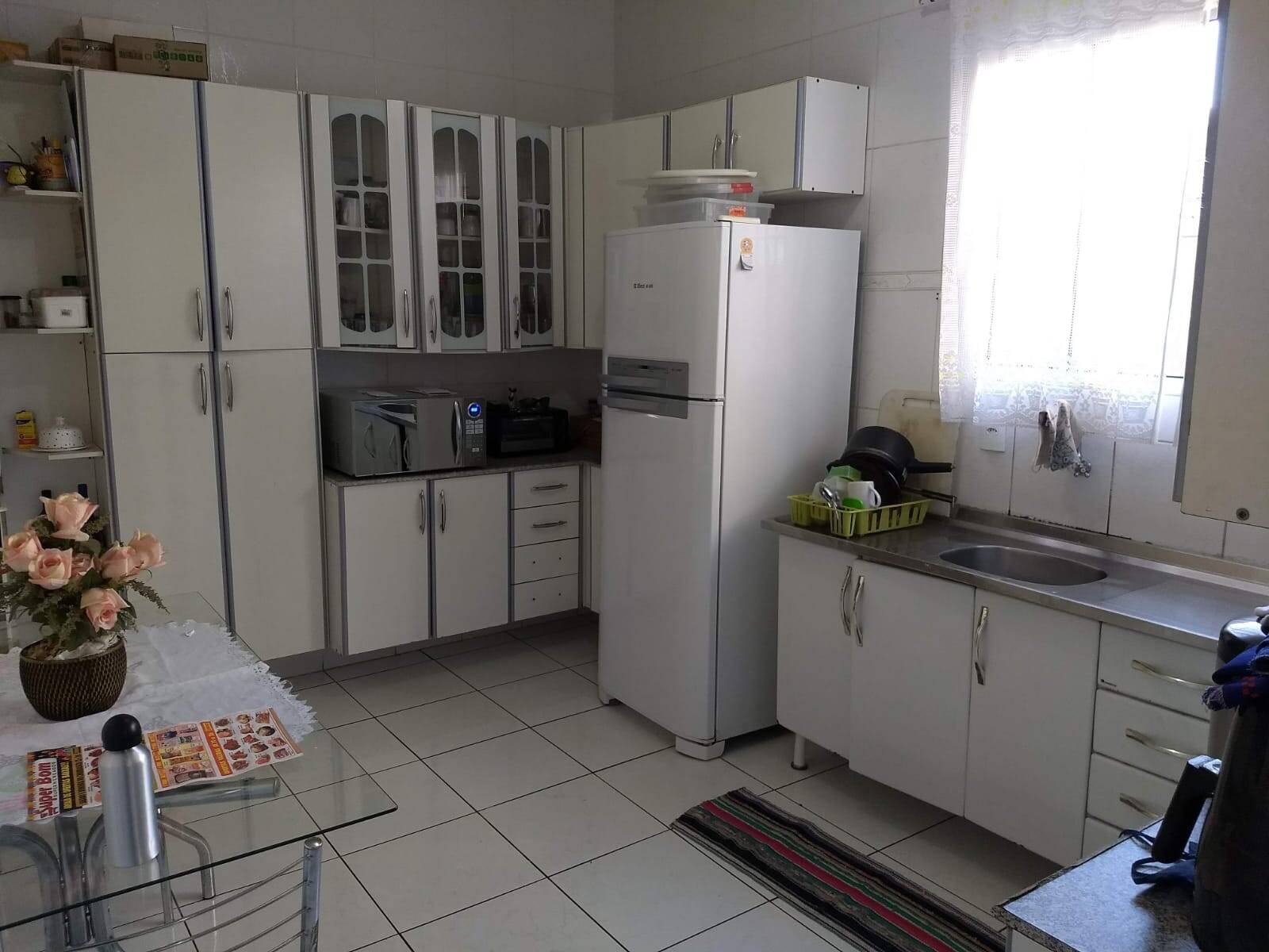 Casa à venda com 3 quartos, 191m² - Foto 2