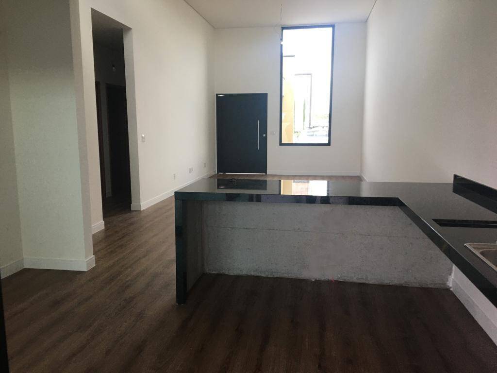 Casa de Condomínio à venda com 3 quartos, 168m² - Foto 3