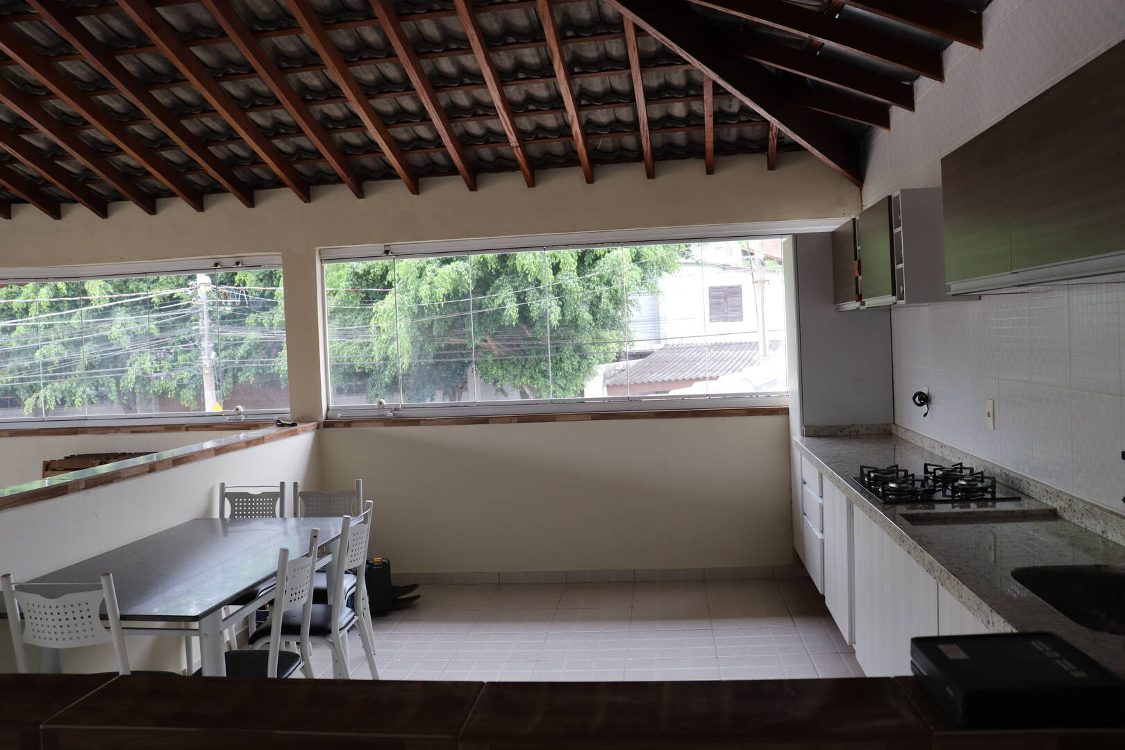 Casa à venda com 4 quartos, 280m² - Foto 15