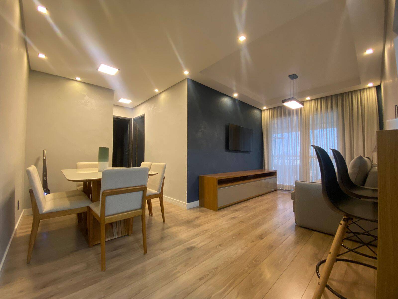 Apartamento à venda com 2 quartos, 79m² - Foto 1