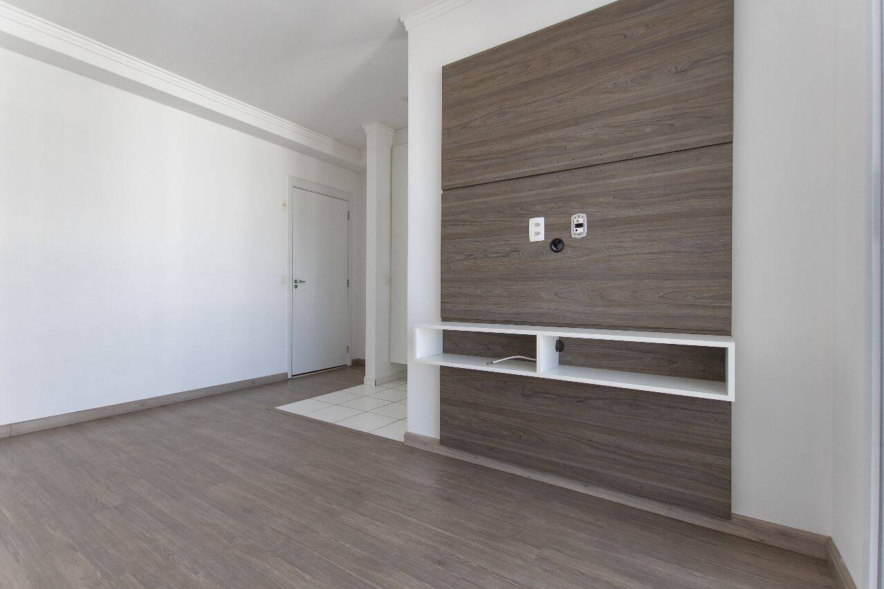 Apartamento à venda com 2 quartos, 56m² - Foto 4