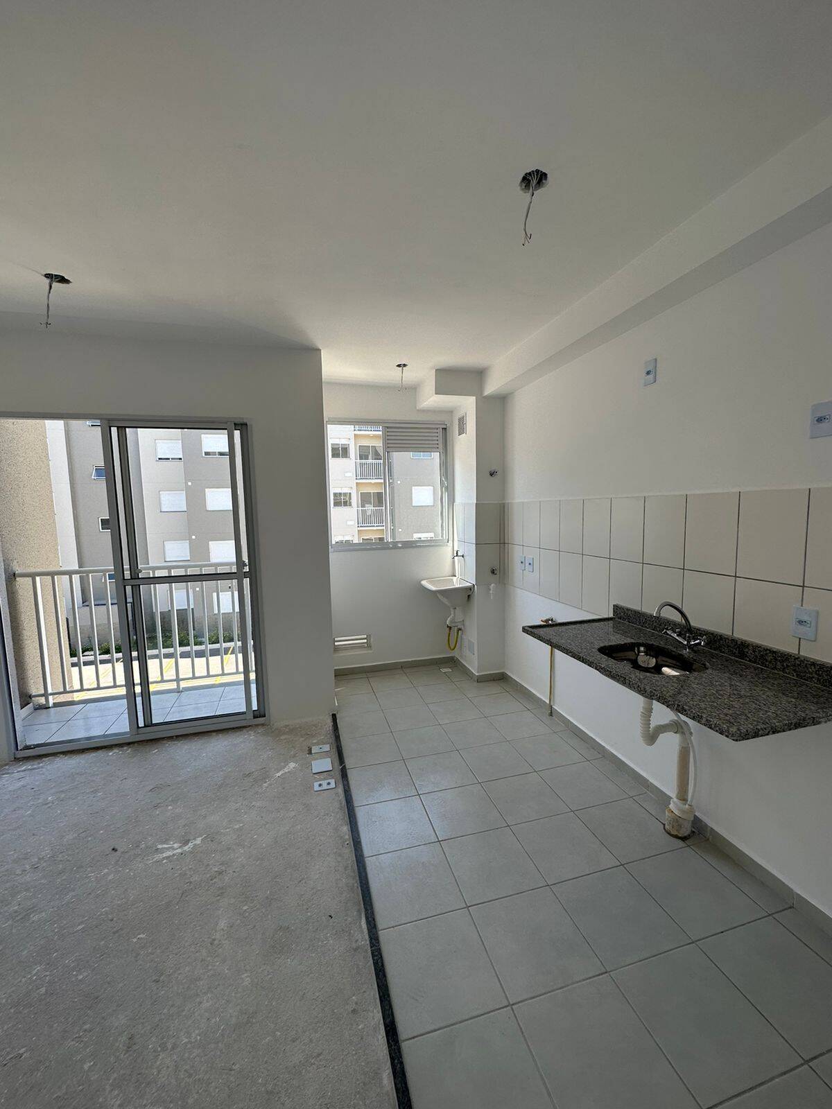 Apartamento à venda com 2 quartos, 44m² - Foto 2