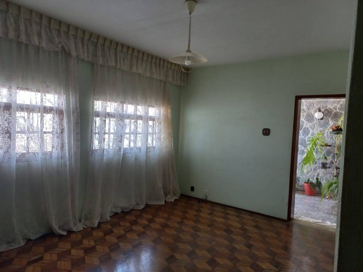 Casa à venda com 4 quartos, 190m² - Foto 6