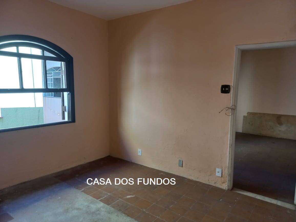 Casa à venda com 4 quartos, 190m² - Foto 25