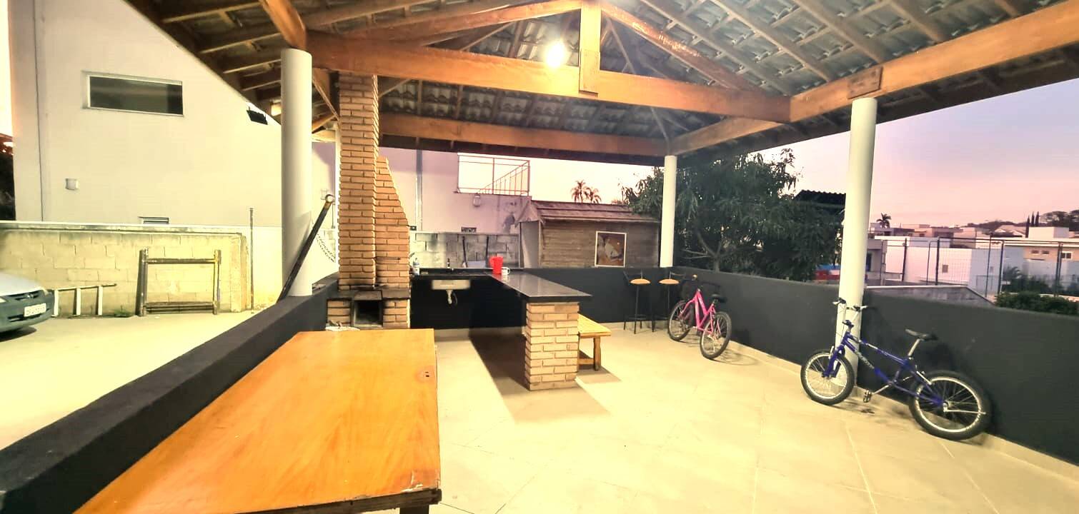 Casa de Condomínio para alugar com 6 quartos, 365m² - Foto 33