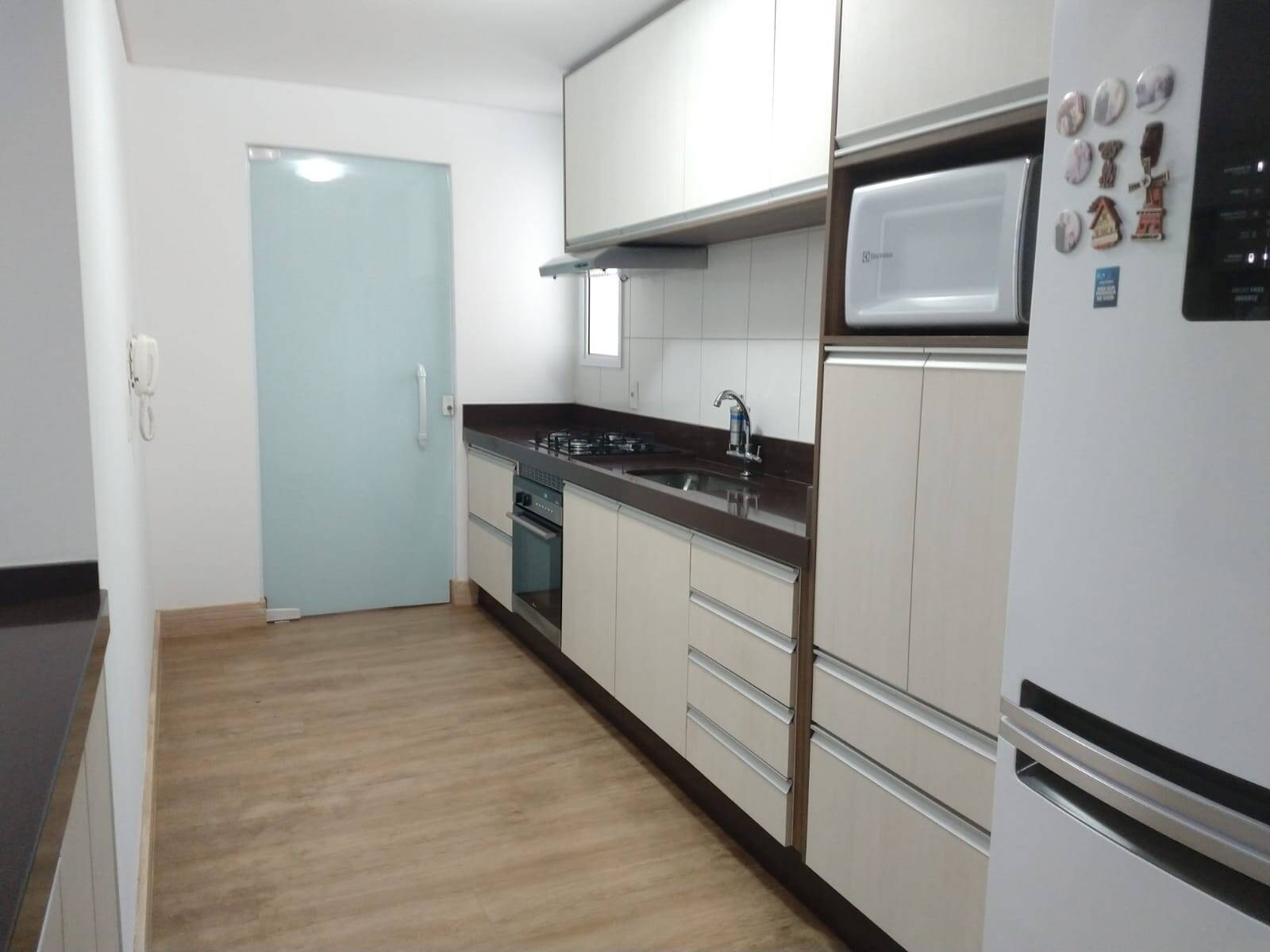 Apartamento à venda com 2 quartos, 78m² - Foto 2