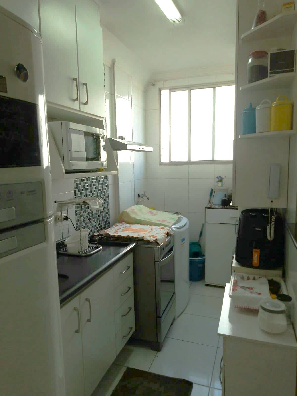 Apartamento à venda com 2 quartos, 72m² - Foto 2