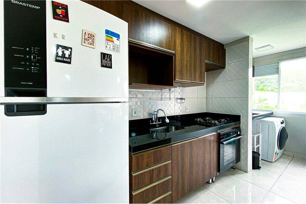 Apartamento à venda com 2 quartos, 46m² - Foto 2