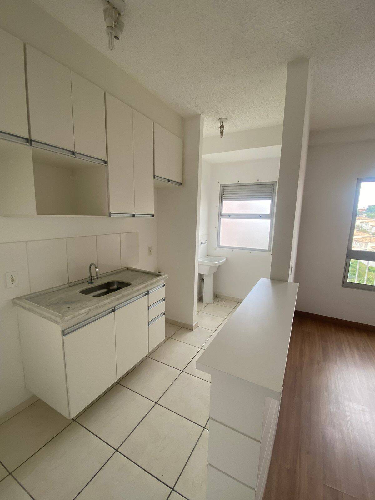 Apartamento à venda com 2 quartos, 52m² - Foto 2