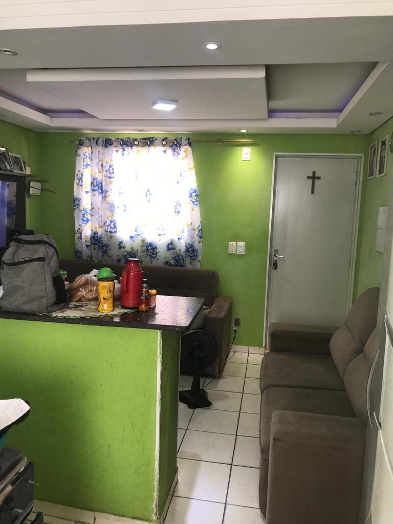 Apartamento à venda com 2 quartos, 47m² - Foto 2